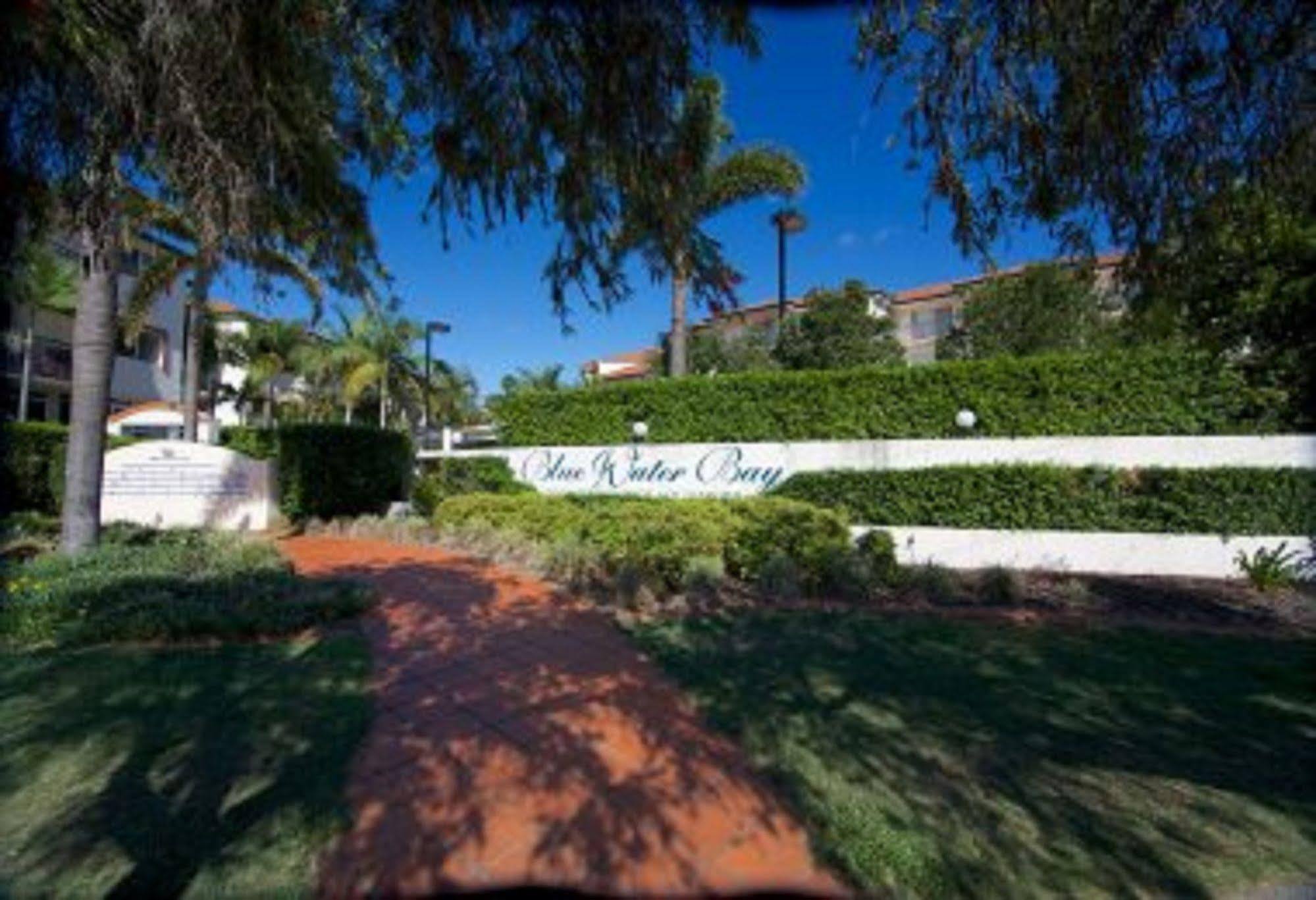 Blue Water Bay Villas Gold Coast Kültér fotó