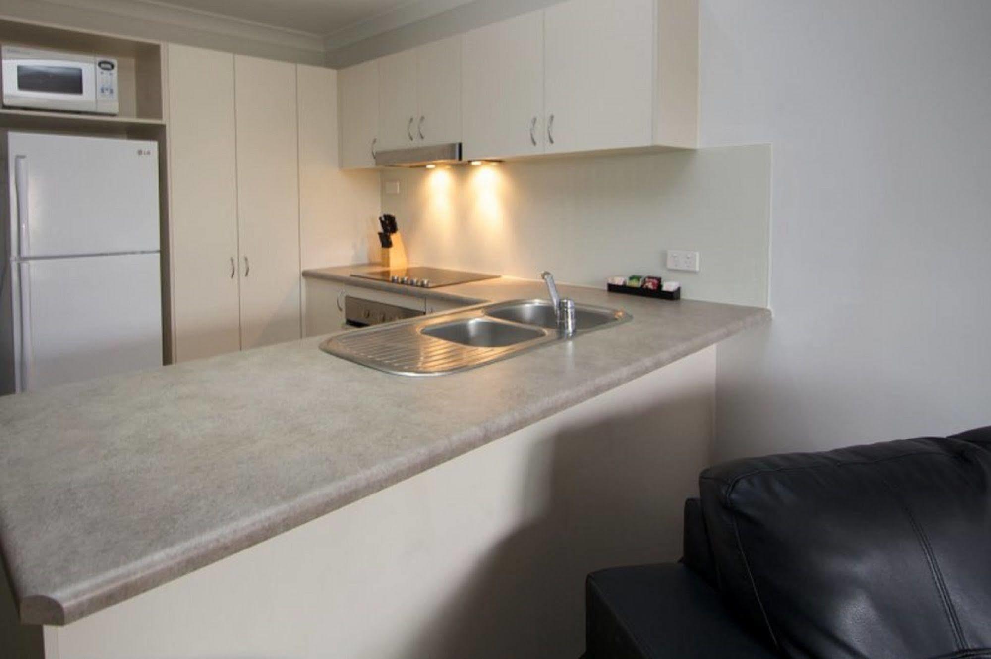 Blue Water Bay Villas Gold Coast Kültér fotó