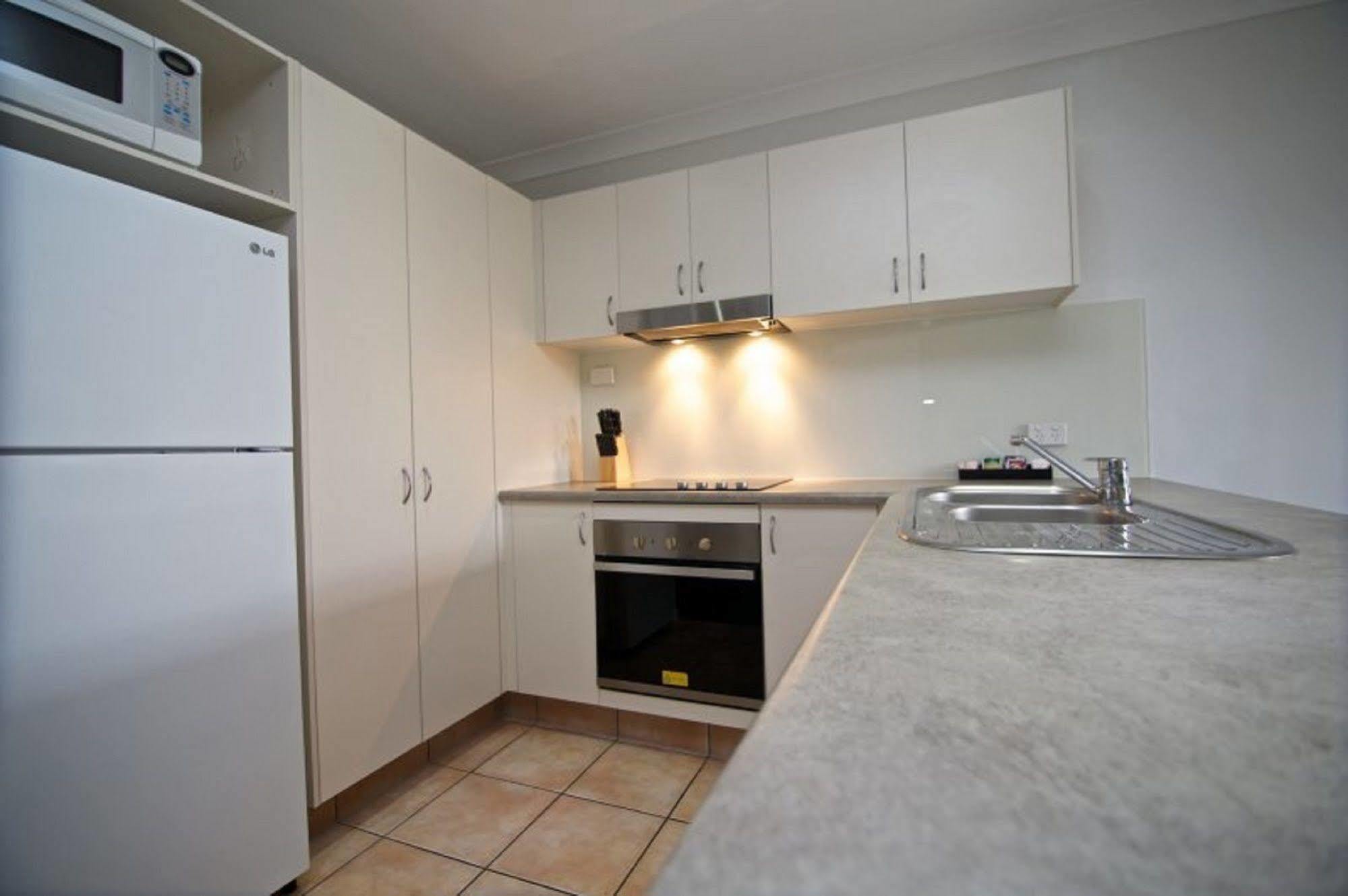 Blue Water Bay Villas Gold Coast Kültér fotó