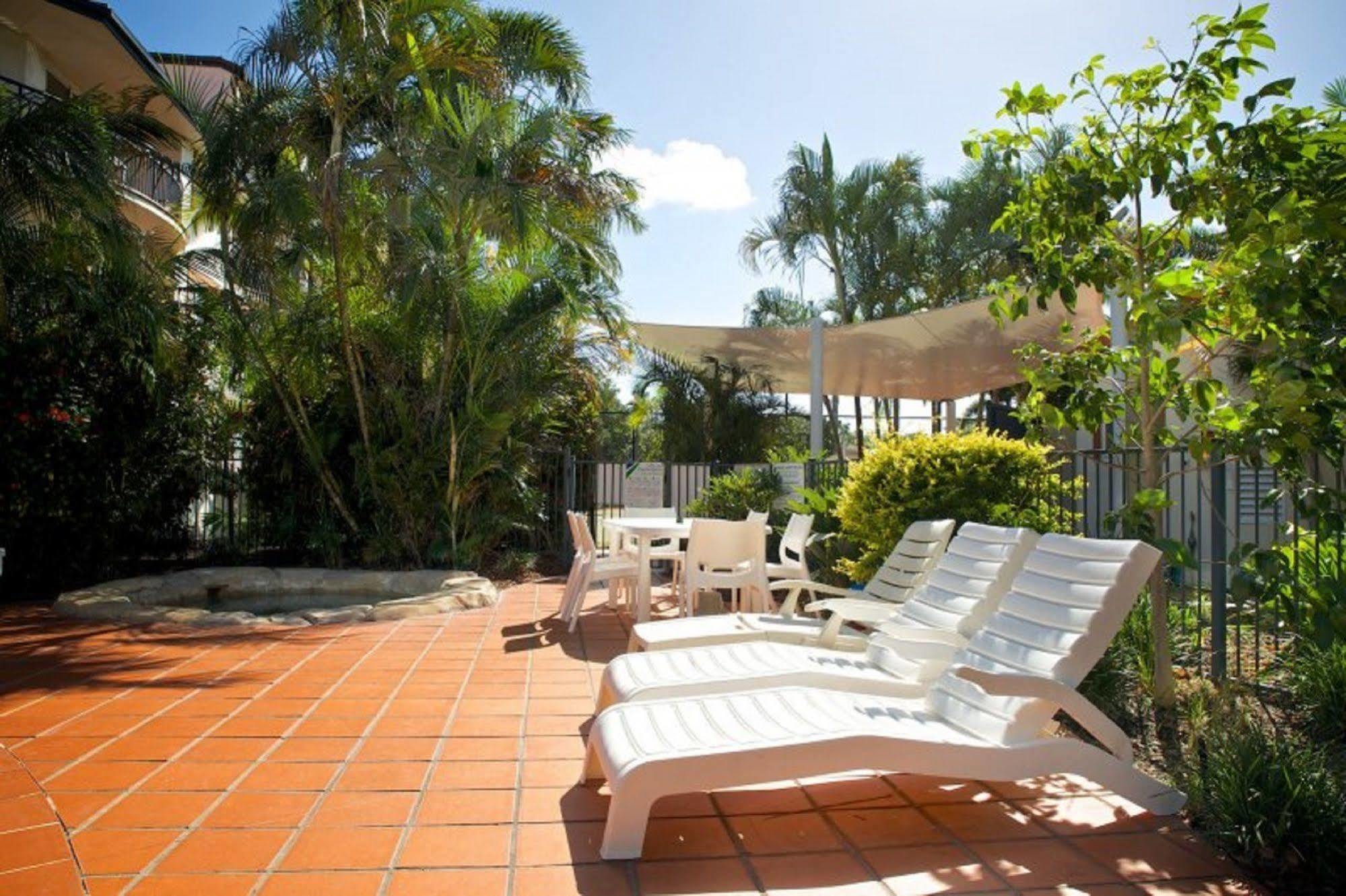 Blue Water Bay Villas Gold Coast Kültér fotó